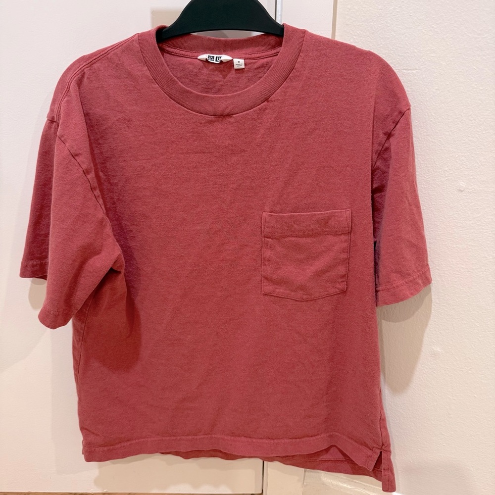 Uniqlo pink t-shirt, men, M